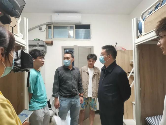 75d5fec2dc99d8cd566475bcde82c83c