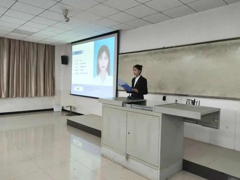 e60af343ce2d5a79f3ab1f7882d4825a