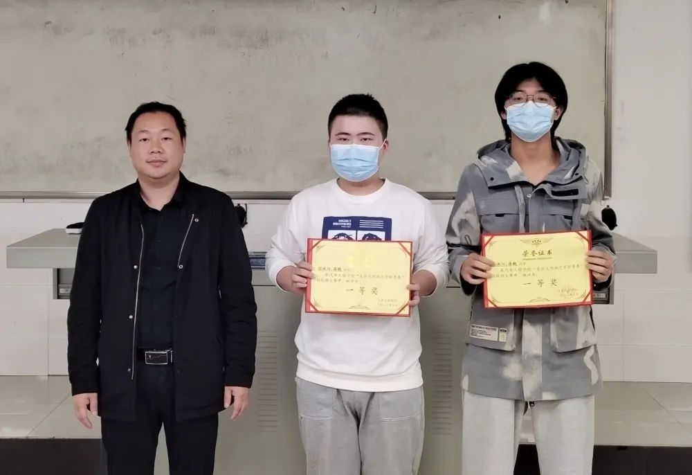 704779fef36af78f3ca946bdac765488