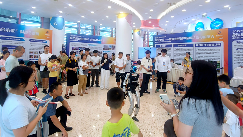 学校科普基地亮相2026年重庆市科技活动周.png