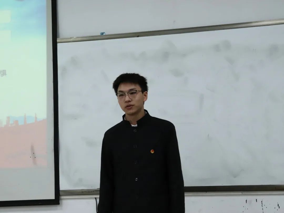 a75407f042db13bd425d81d1d28be286.jpg